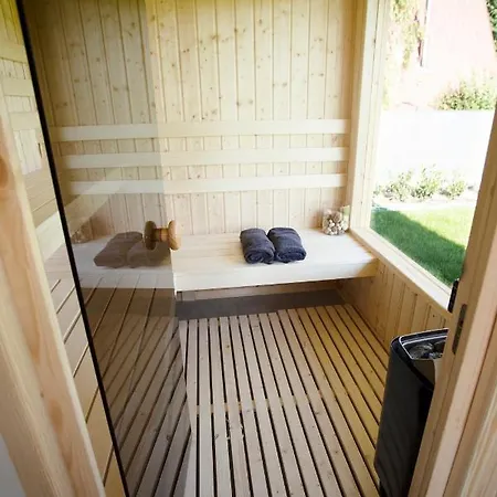 ヴィラ Dom Na Cuplu Cupel (Legionowo)