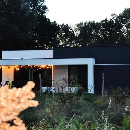 Dom Na Cuplu ヴィラ Cupel (Legionowo)